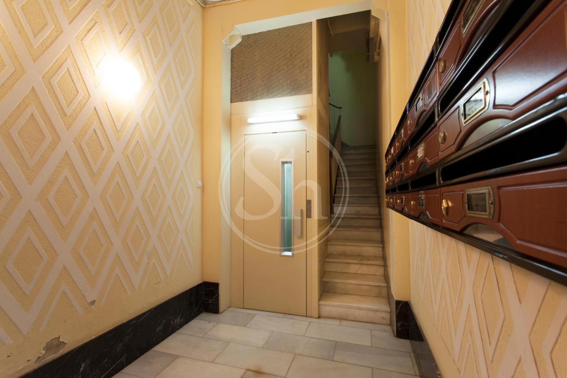 3 Apartment *